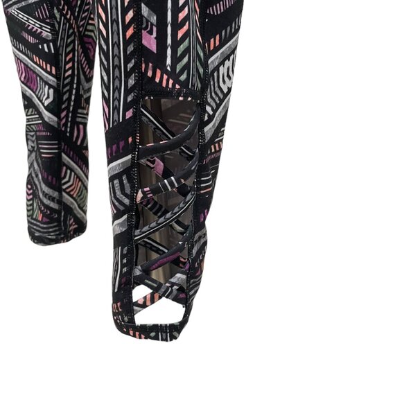 Gaiam XL Geometric Pattern Yoga Leggings Crisscross Cutout Gym Fitness Workout - Picture 5 of 8